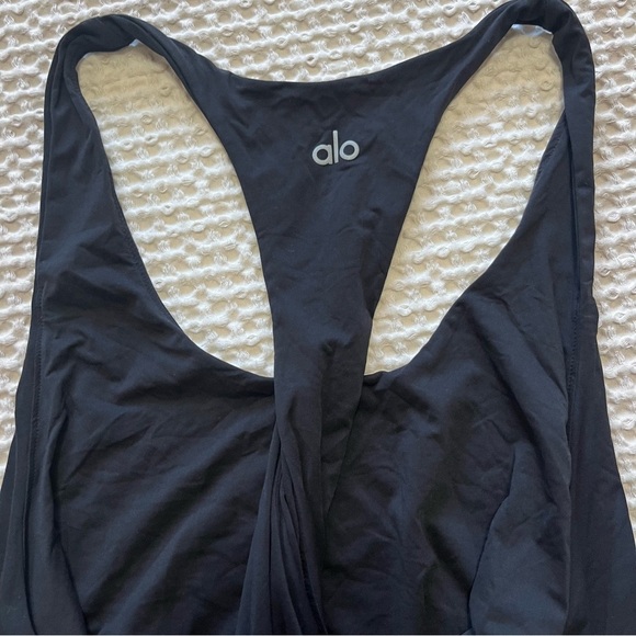 Alo Don’t Get It Twisted Tank Lot of 2 - Picture 2 of 9